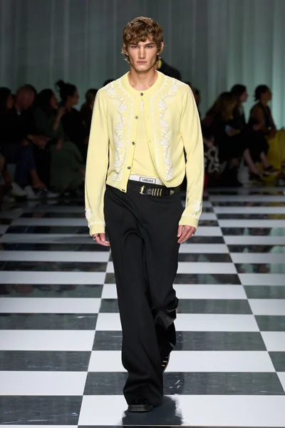 Look 58